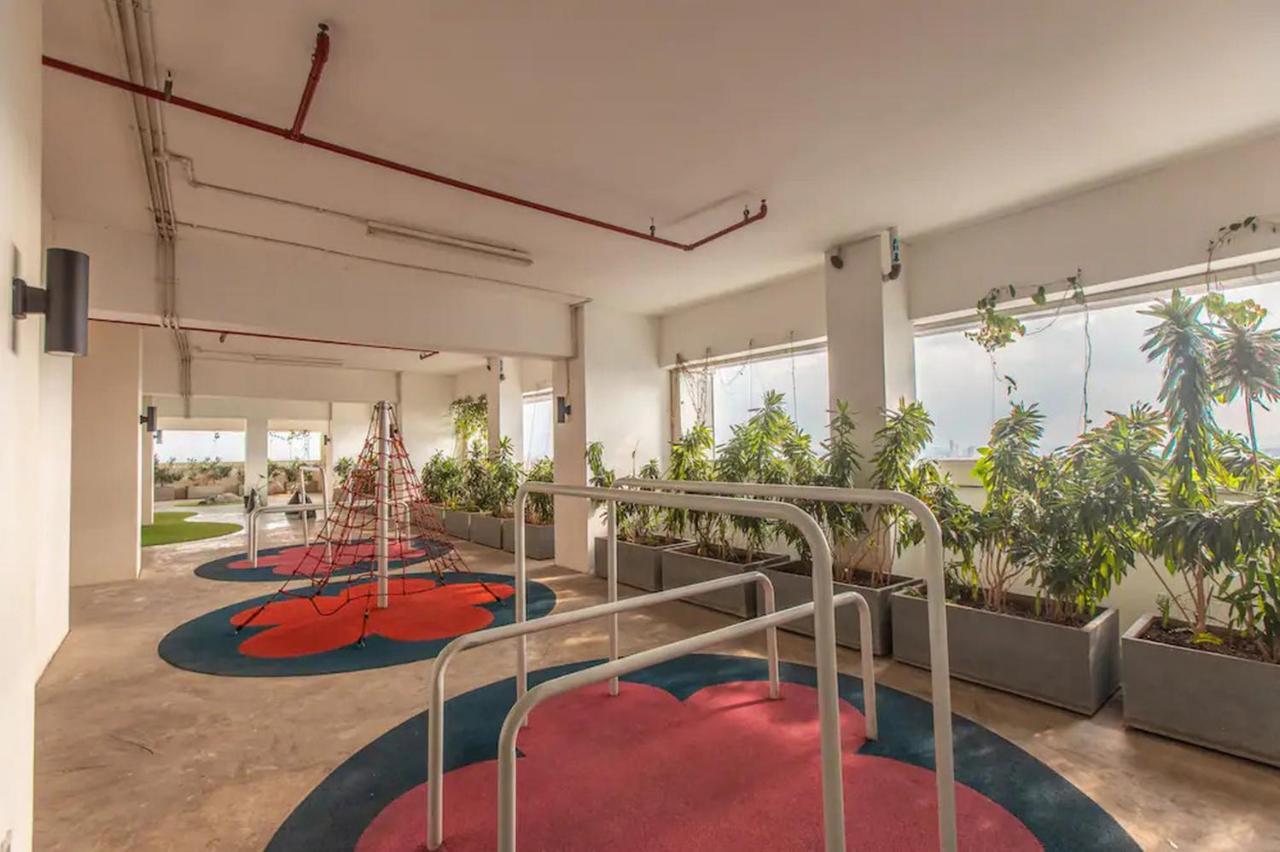 Redliving Apartemen Grand Kamala Lagoon - Kita Pro Tower Barclay North Bekasi Ngoại thất bức ảnh